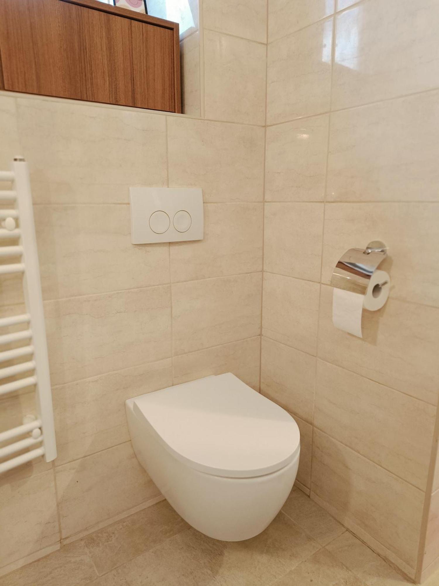 Flat In Historic Villa With Your Own Private Garden, Near City Park บูดาเปสต์ ภายนอก รูปภาพ
