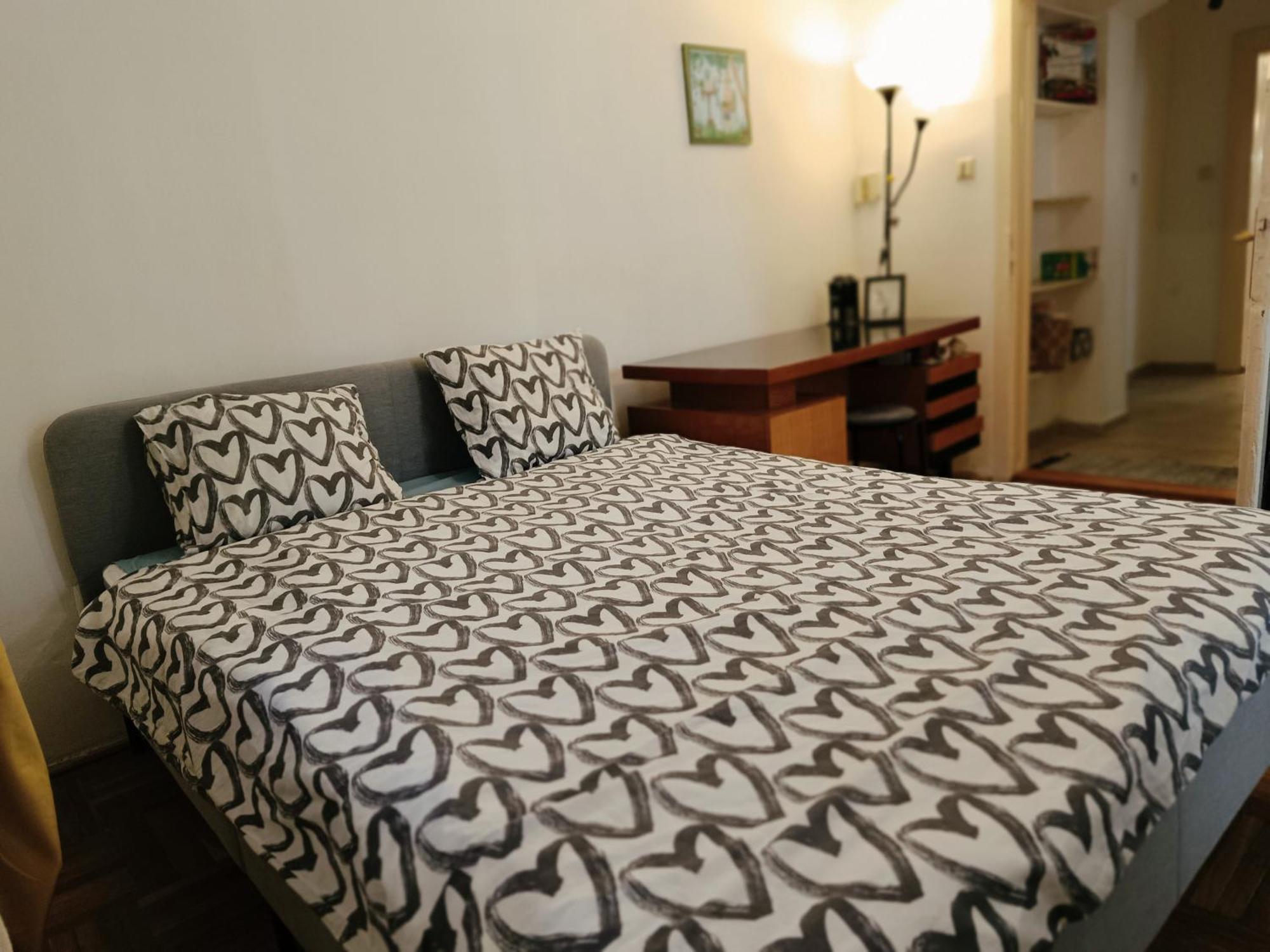 Flat In Historic Villa With Your Own Private Garden, Near City Park บูดาเปสต์ ภายนอก รูปภาพ