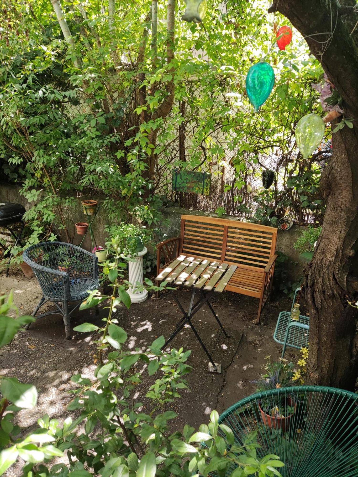 Flat In Historic Villa With Your Own Private Garden, Near City Park บูดาเปสต์ ภายนอก รูปภาพ